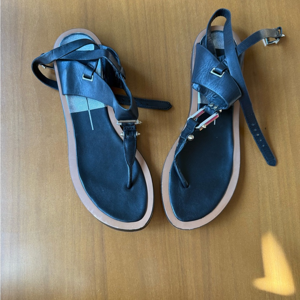 Dolce Vita Black and Tan Sandals‎